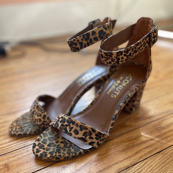 Leopard heeled sandals - Picture 2 of 4